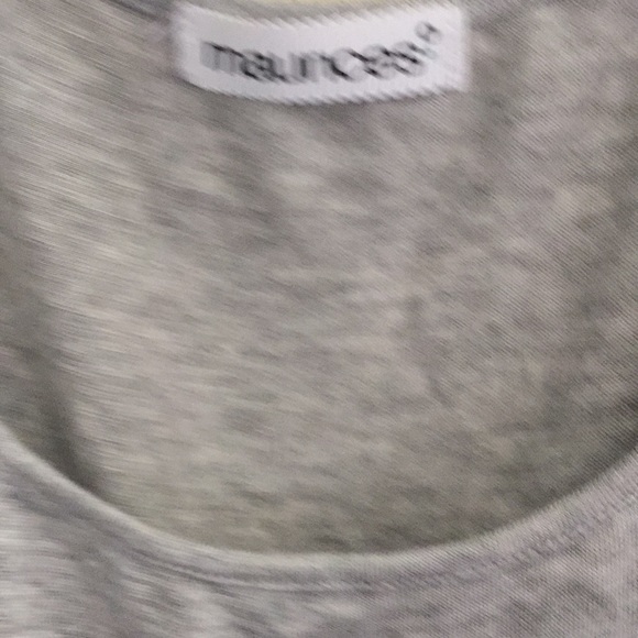 Size 2? Maurice’s cold shoulder long sleeve top - Picture 3 of 4